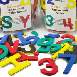 Letters or numbers magnetic set of magnetic symbols, made of foam, 4 assorted colours